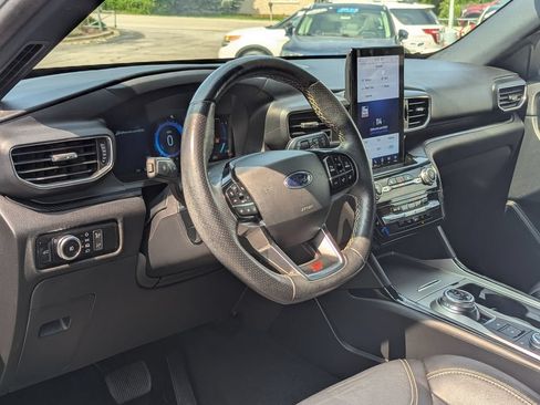 Used 2022 Ford Explorer ST w/ Equipment Group 401A AWD/4WD image 9