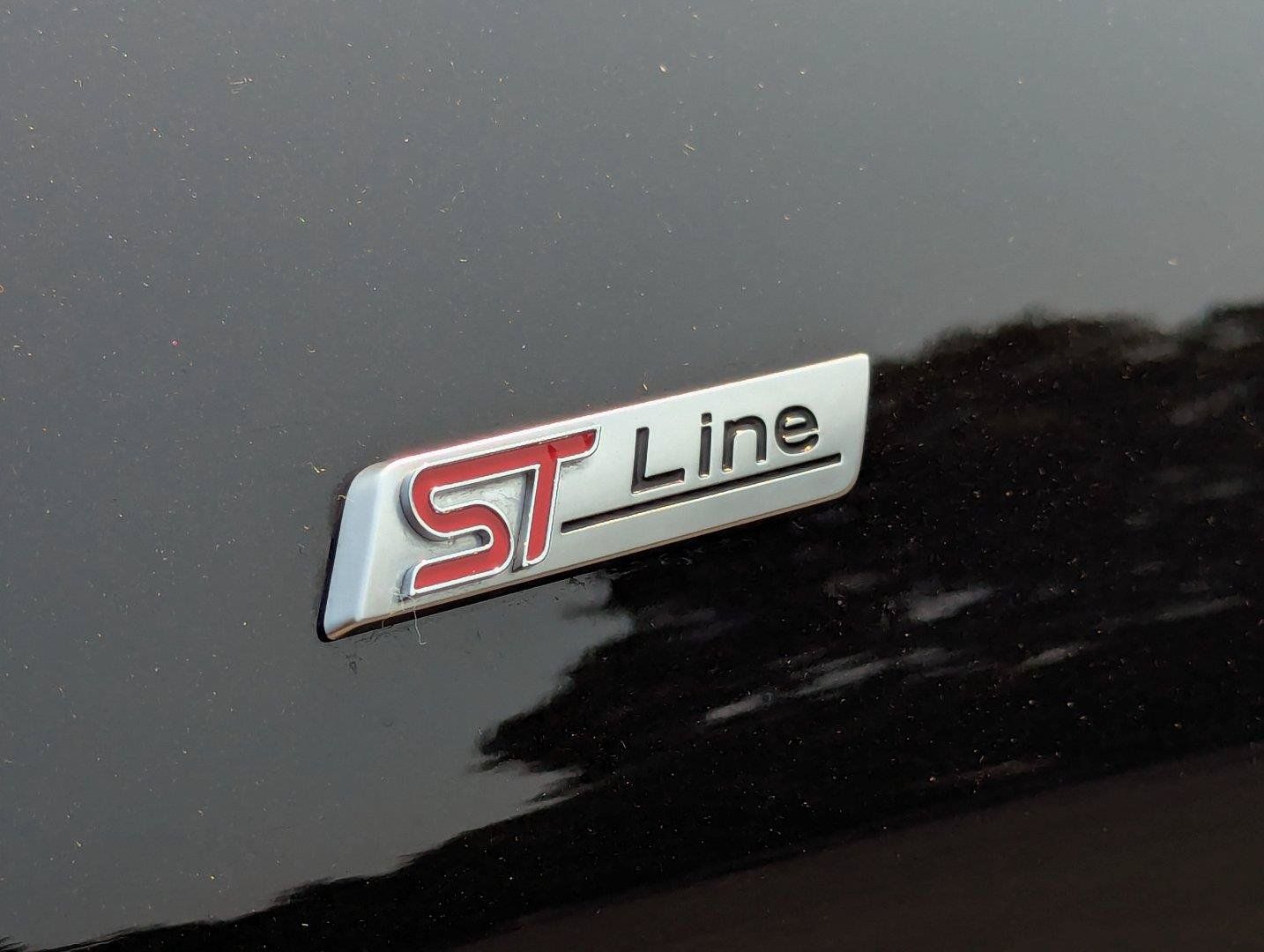 Used 2025 Ford Explorer ST-Line AWD/4WD image 38