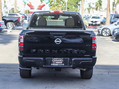 Used 2023 Nissan Frontier SV w/ Midnight Edition Package image 5