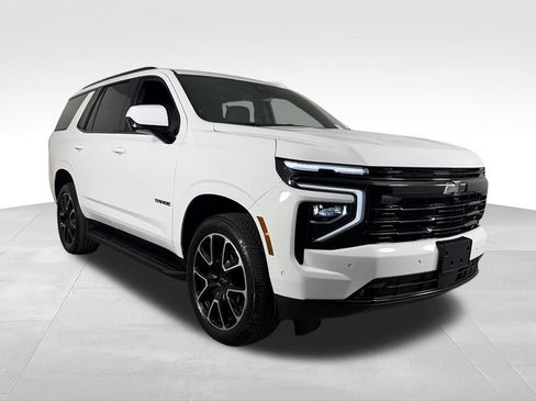 Used 2026 Chevrolet Tahoe RST AWD/4WD image 4
