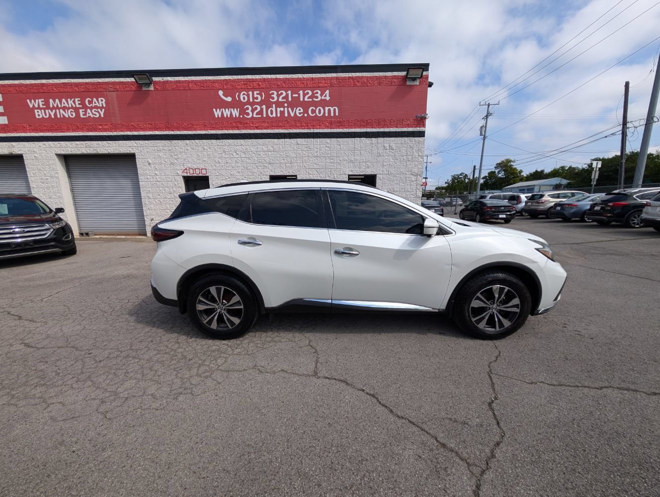 Used 2019 Nissan Murano SV w/ Premium Package AWD/4WD image 5