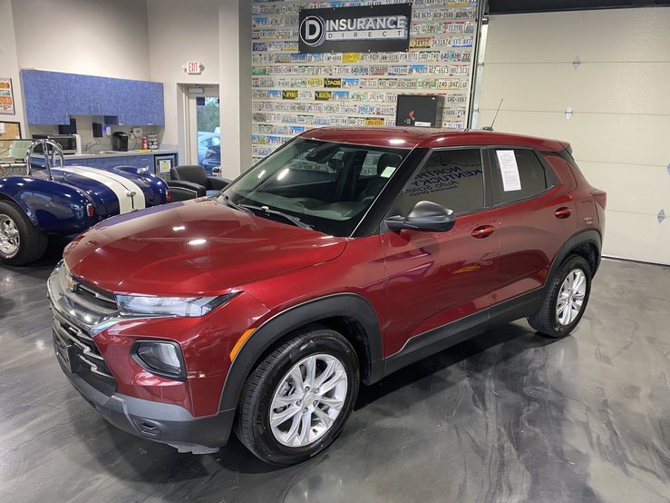 Used 2023 Chevrolet TrailBlazer LS FWD image 3