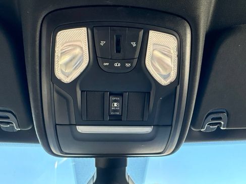Used 2021 RAM 1500 Big Horn AWD/4WD image 34