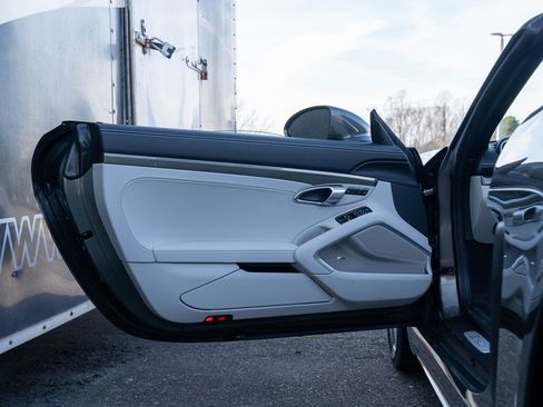 Certified 2025 Porsche 718 Boxster image 19