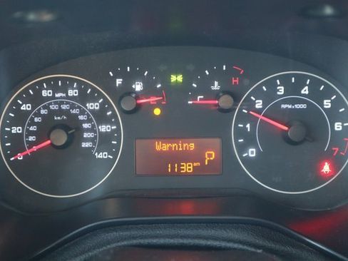 Used 2021 RAM ProMaster City Tradesman image 8