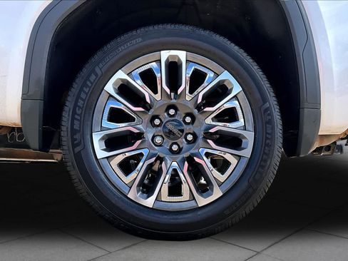 Used 2023 GMC Sierra 1500 Denali Ultimate AWD/4WD image 11