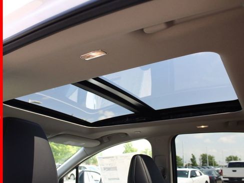 New 2025 Nissan Murano SL image 19