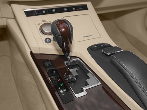 Used 2014 Lexus ES 300h w/ Luxury Package w/Bamboo Trim FWD image 10