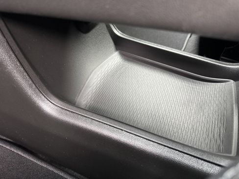 New 2025 Cadillac XT5 Luxury image 27