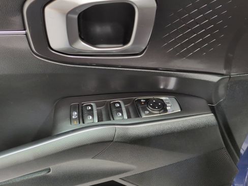 Used 2024 Kia Sorento EX w/ Panoramic Sunroof Package FWD image 18