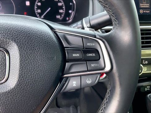 Used 2018 Honda Accord Sport image 24