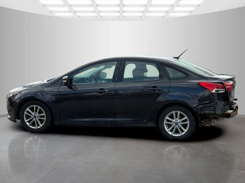 Used 2015 Ford Focus SE image 6