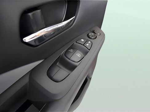 Used 2021 Nissan Kicks SR w/ SR Premium Package image 30