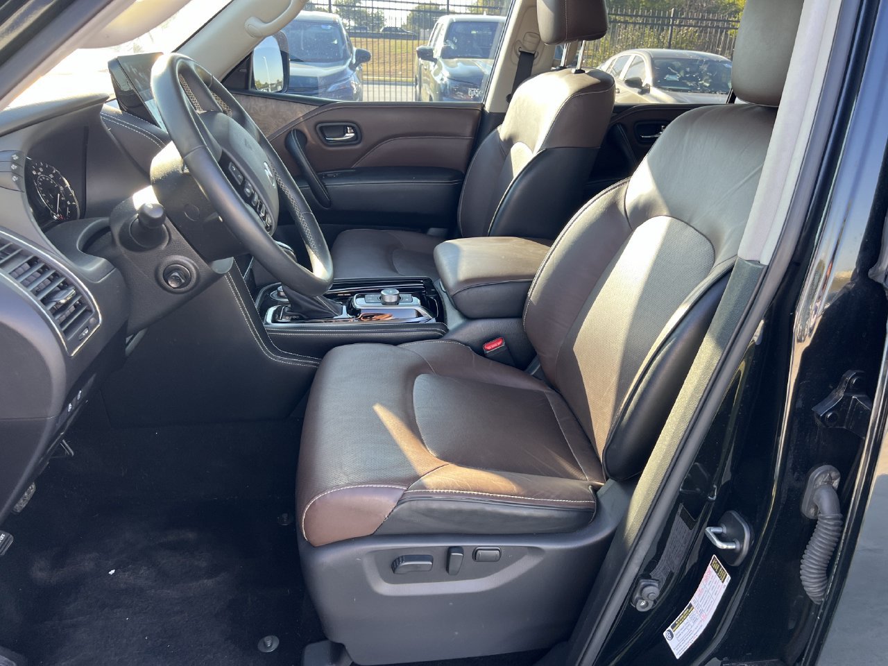 Used 2022 INFINITI QX80 Premium Select w/ Cargo Package AWD/4WD image 5