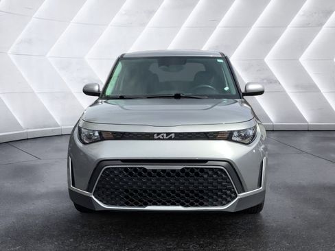 Used 2024 Kia Soul LX w/ Option Group 015 FWD image 2