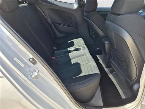 Used 2013 Hyundai Veloster RE:MIX Edition FWD image 18