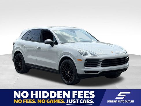 Used 2023 Porsche Cayenne AWD/4WD image 1