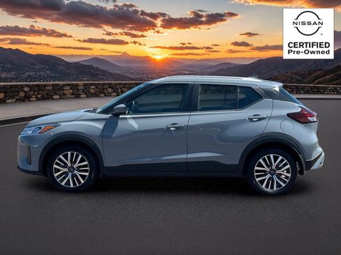 Certified 2024 Nissan Kicks SV FWD image 3