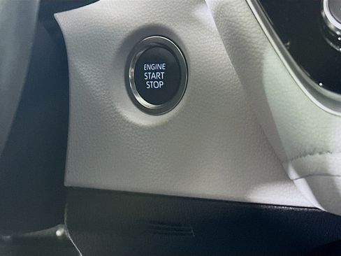 Used 2024 Toyota Corolla SE FWD image 20