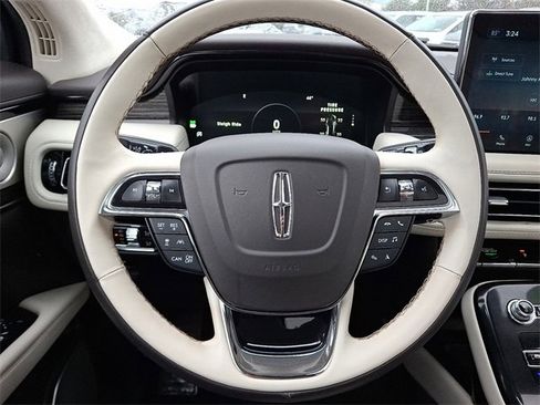 Used 2022 Lincoln Nautilus Black Label image 20