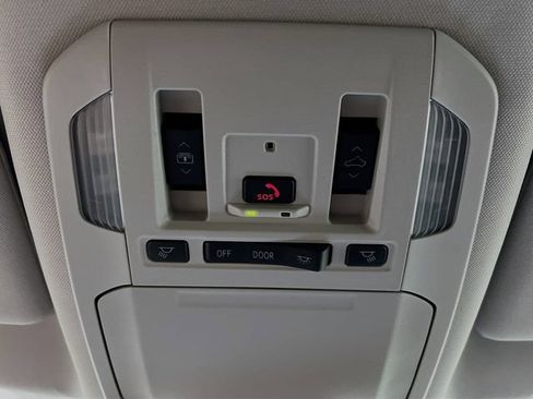 New 2026 Toyota Highlander Platinum AWD/4WD image 18