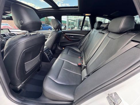 Used 2019 BMW 330i xDrive Wagon w/ Premium Package image 8