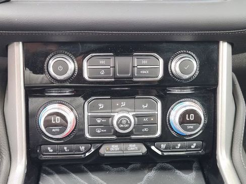 Used 2021 GMC Yukon Denali w/ Denali Ultimate Package image 15