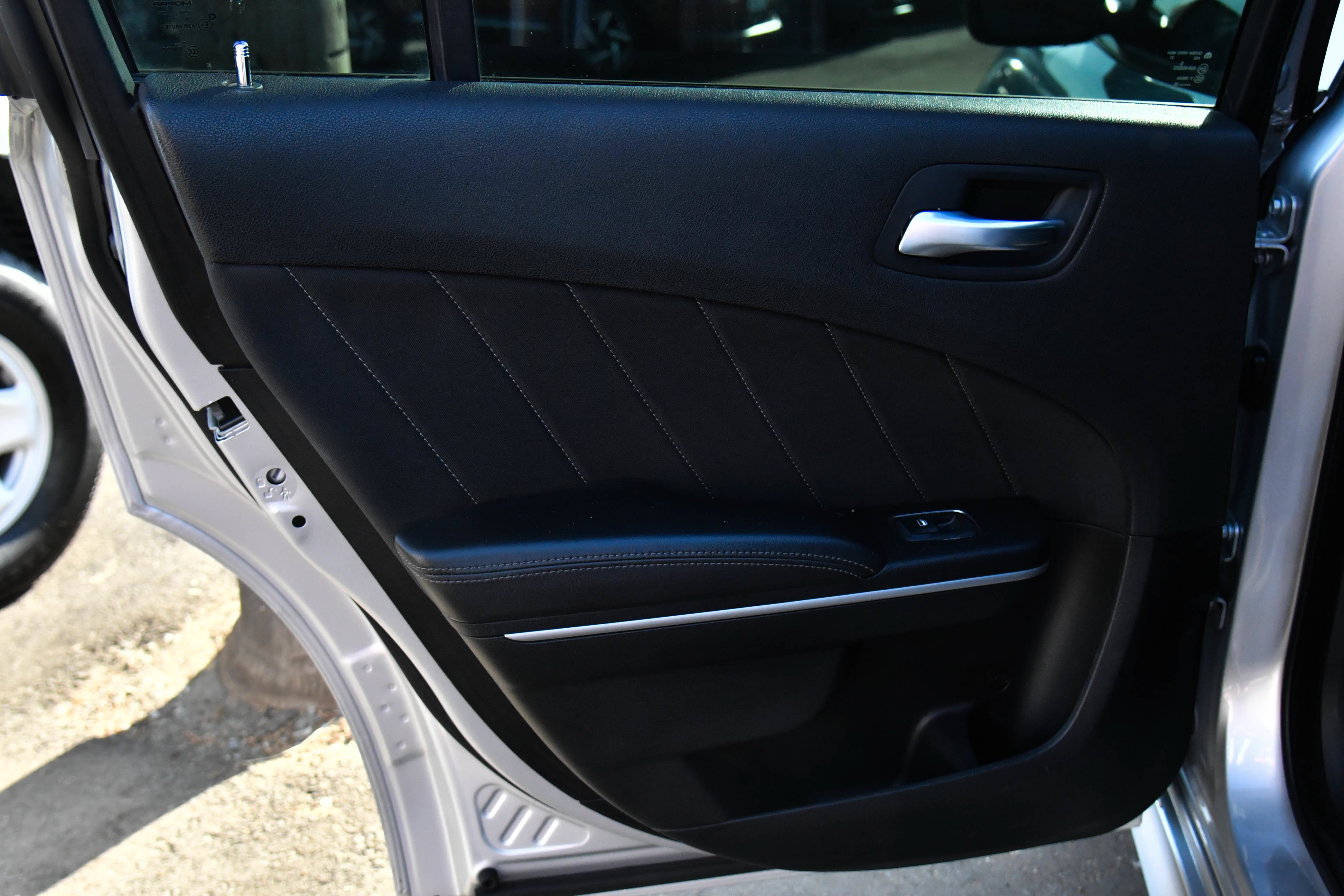 Used 2020 Dodge Charger R/T RWD image 33