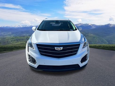 Used 2019 Cadillac XT5 Luxury w/ LPO, Black Ice Package image 8