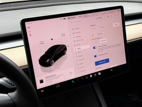 Used 2022 Tesla Model 3 Long Range AWD/4WD image 40