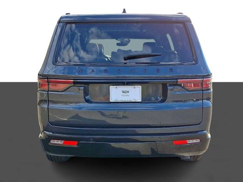 Used 2023 Jeep Wagoneer Series II image 5
