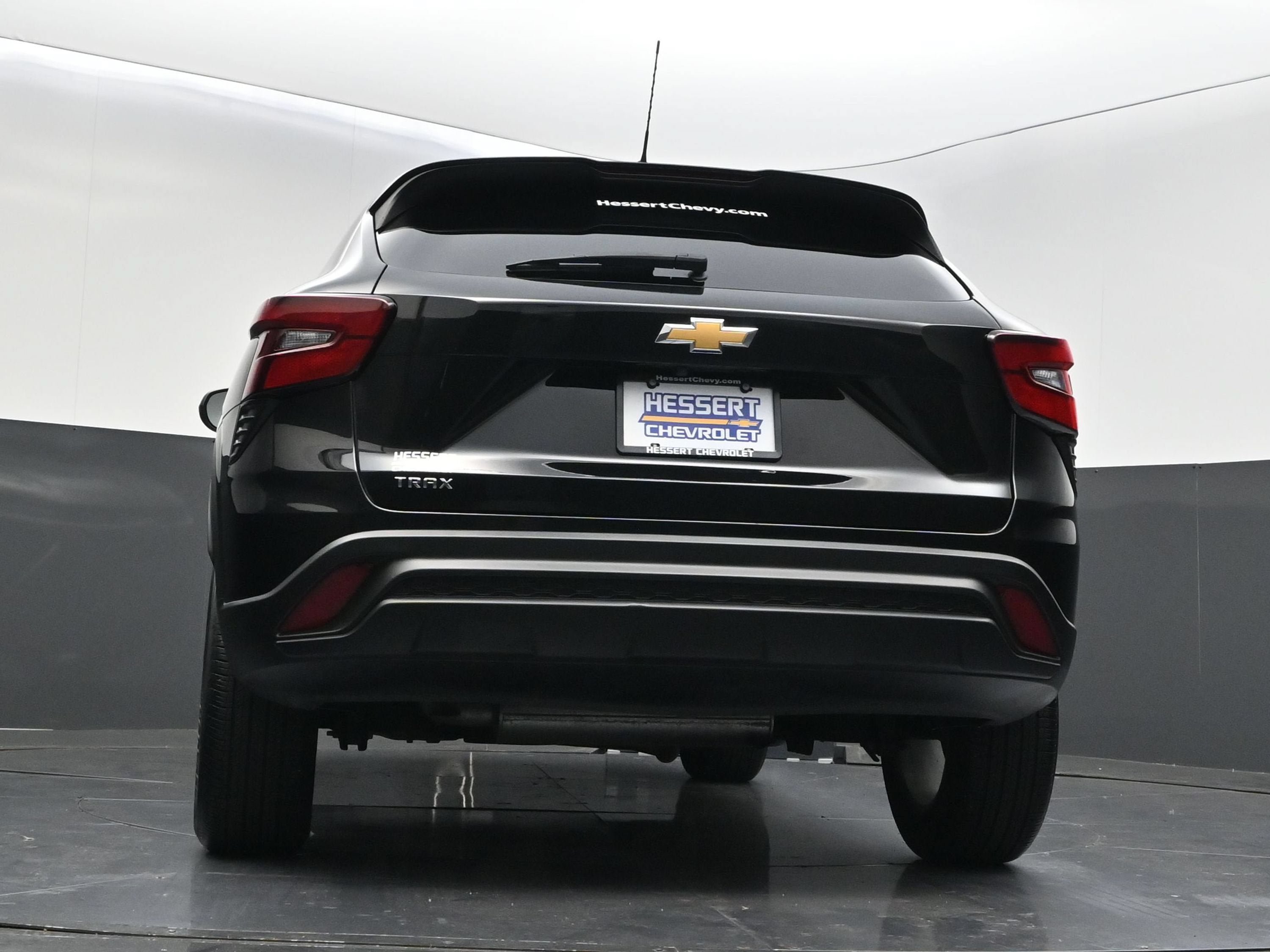 Certified 2025 Chevrolet Trax LS w/ LS Convenience Package FWD image 34