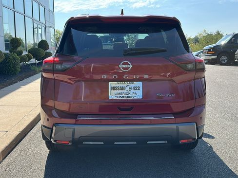 Certified 2024 Nissan Rogue SL w/ SL Premium Package AWD/4WD image 5