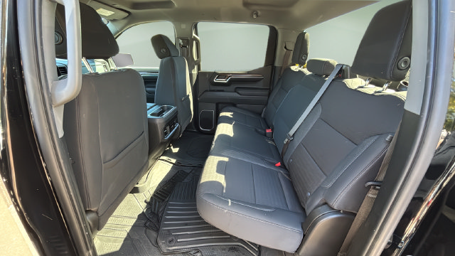 Used 2023 Chevrolet Silverado 1500 RST w/ Z71 Off-Road Package AWD/4WD image 19