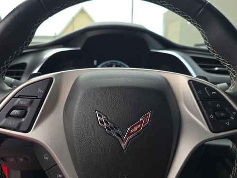 Used 2015 Chevrolet Corvette Z06 w/ 3LZ Preferred Equipment Group RWD image 22