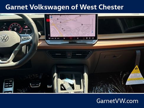 New 2026 Volkswagen Tiguan SEL R-Line AWD/4WD image 25