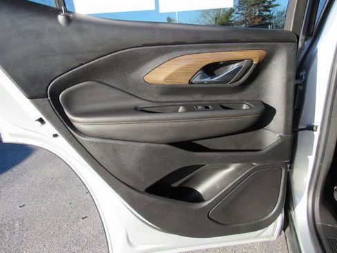 Used 2021 GMC Terrain SLE w/ Driver Convenience Package image 22