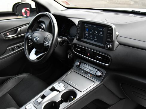 Used 2021 Hyundai Kona Limited FWD image 43