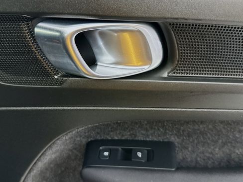 Used 2023 Volvo XC40 Recharge Plus image 52