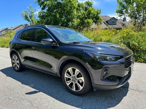Used 2024 Ford Escape Platinum AWD/4WD image 4