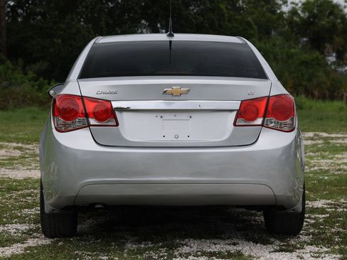 Used 2013 Chevrolet Cruze LT FWD image 7
