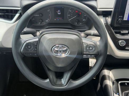 Certified 2025 Toyota Corolla LE FWD image 11