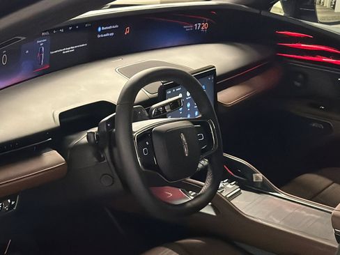 New 2026 Lincoln Nautilus Reserve AWD/4WD image 14
