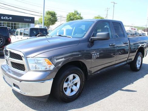 Used 2024 RAM 1500 Classic SLT RWD image 2