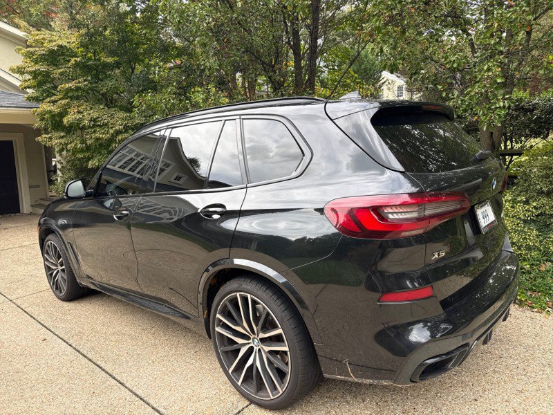 Used 2022 BMW X5 M50i w/ Executive Package AWD/4WD image 4