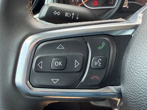 Used 2024 Jeep Wrangler Unlimited Sahara AWD/4WD image 18
