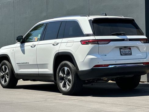 Used 2023 Jeep Grand Cherokee 4WD 4xe w/ Luxury Tech Group II image 6