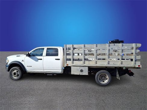 Used 2021 RAM 5500 Tradesman w/ Chrome Appearance Group image 7