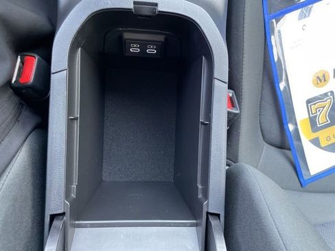 Used 2025 Toyota RAV4 XLE w/ Convenience Package AWD/4WD image 12