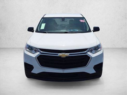 Used 2020 Chevrolet Traverse LS FWD image 2